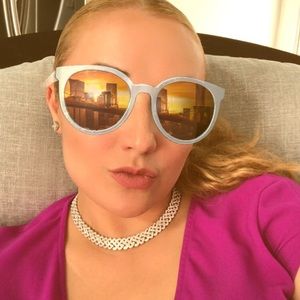 Meet your Posher, Emma